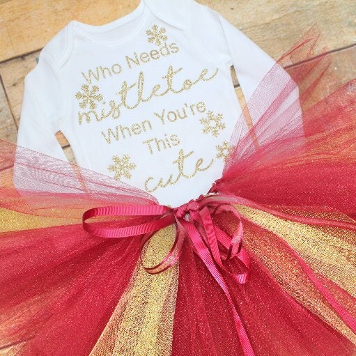 Mistletoe Christmas Outfit in Gold and Deep Red